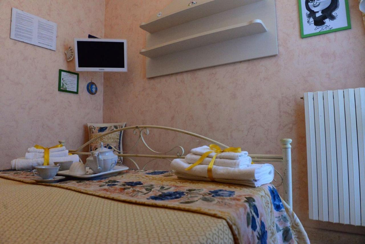 Profumo Di Mare B&B Gallipoli Bagian luar foto